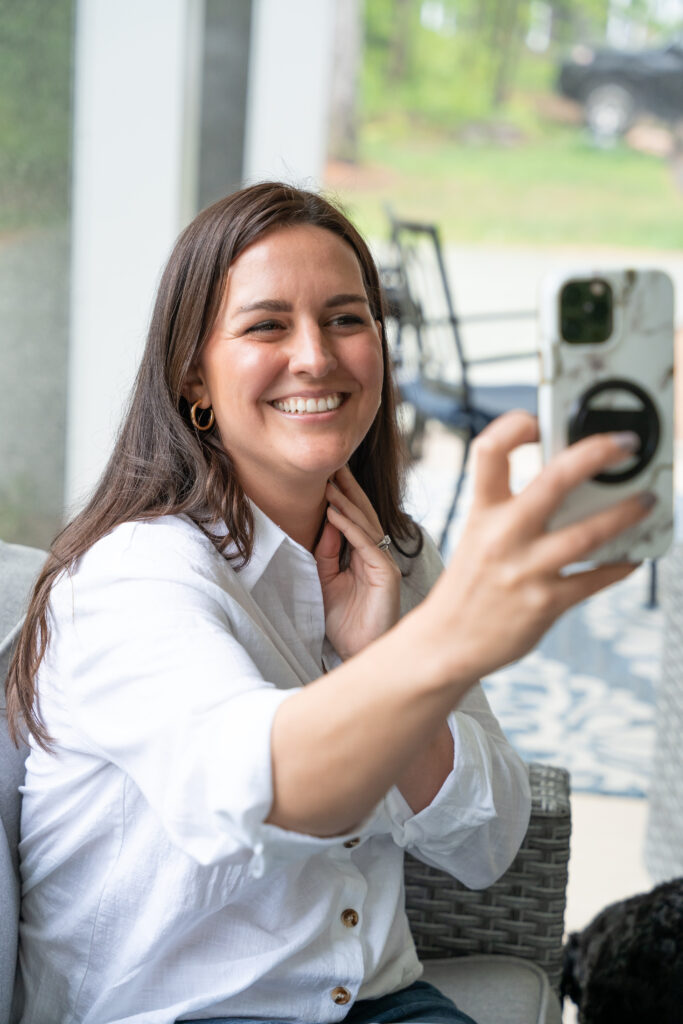 Woman- taking- a selfie-Tampa- Brand Photographer
